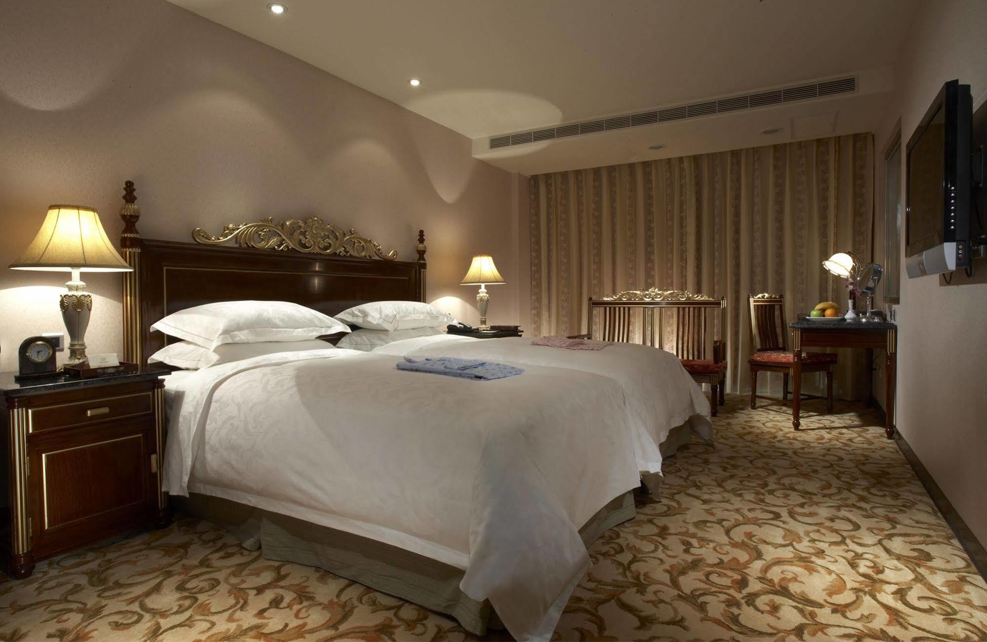 Royal Seasons Hotel Beitou Taipeh Exterior foto
