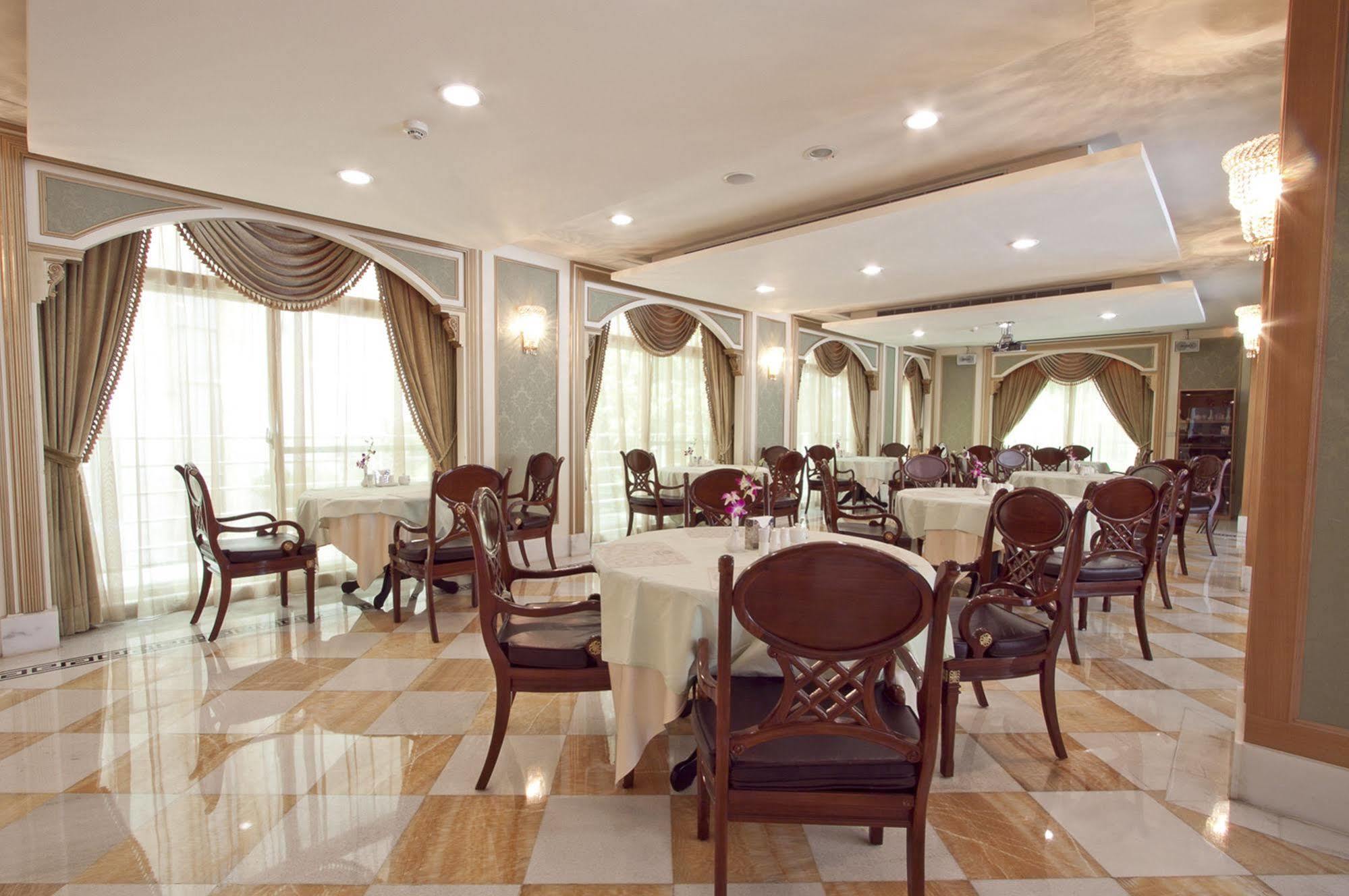 Royal Seasons Hotel Beitou Taipeh Exterior foto