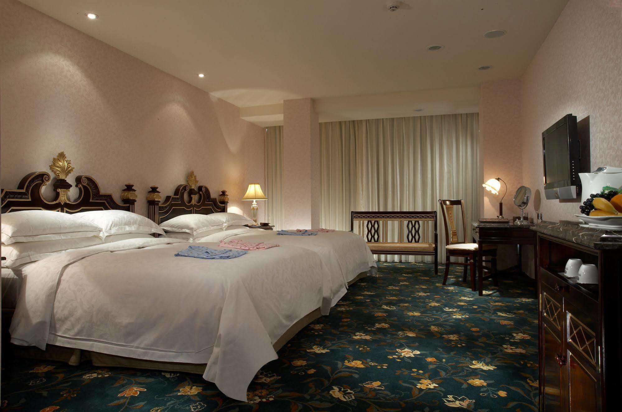 Royal Seasons Hotel Beitou Taipeh Exterior foto